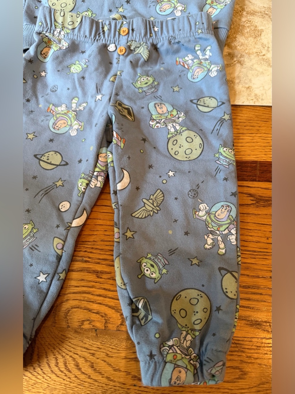 Disney Baby Toy Story Buzz Lightyear Sweatsuit Set Boys/Baby Size 18 months - Picture 2 of 16